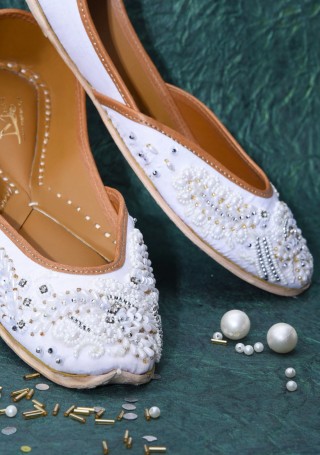White Pearl Hand Embroidered Pure Leather Jutti